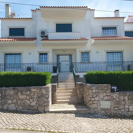 Vivenda Cordeiro * Barrio (Leiria)